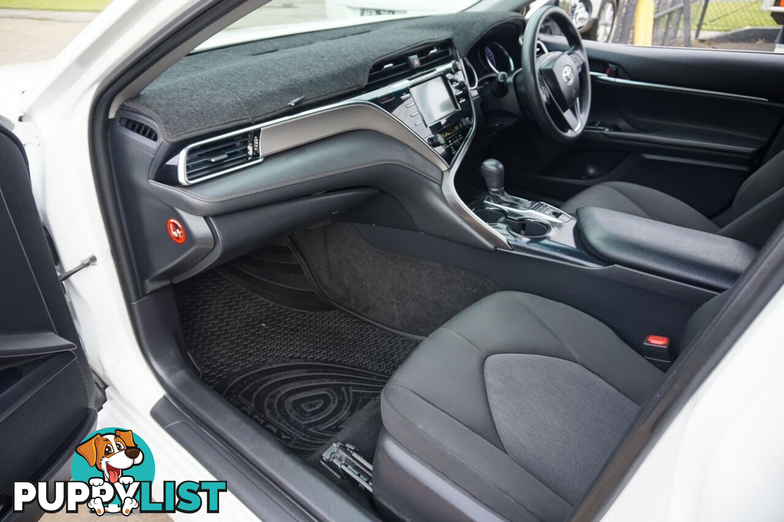 2018 TOYOTA CAMRY   SEDAN