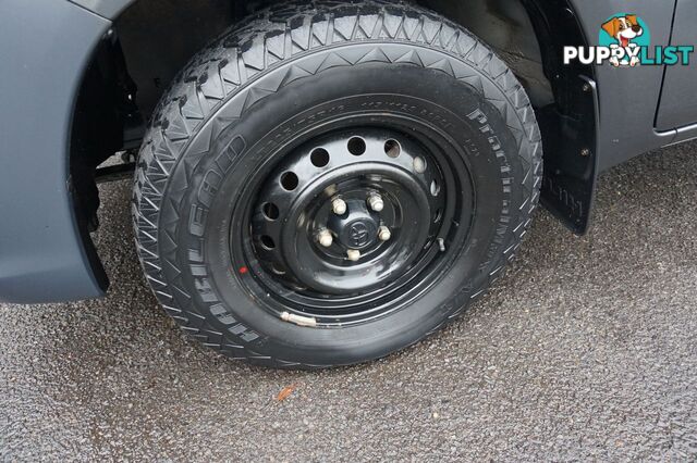 2020 TOYOTA HILUX   CAB CHASSIS