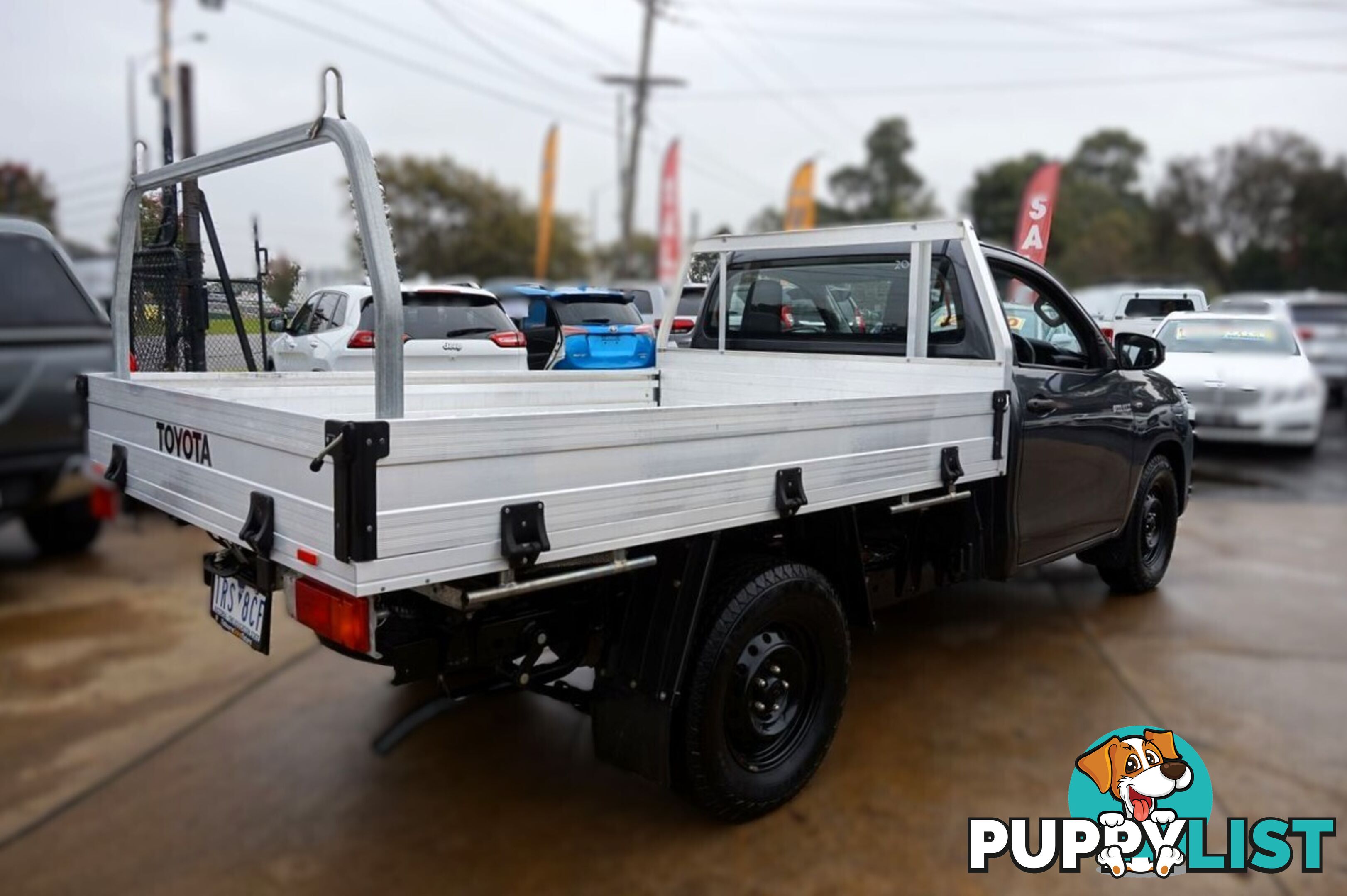 2020 TOYOTA HILUX   CAB CHASSIS