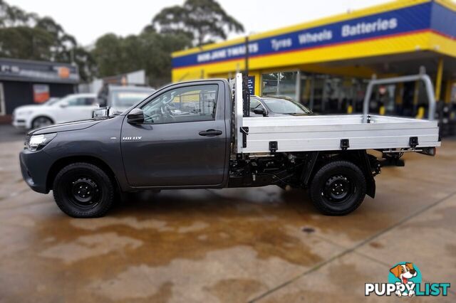 2020 TOYOTA HILUX   CAB CHASSIS
