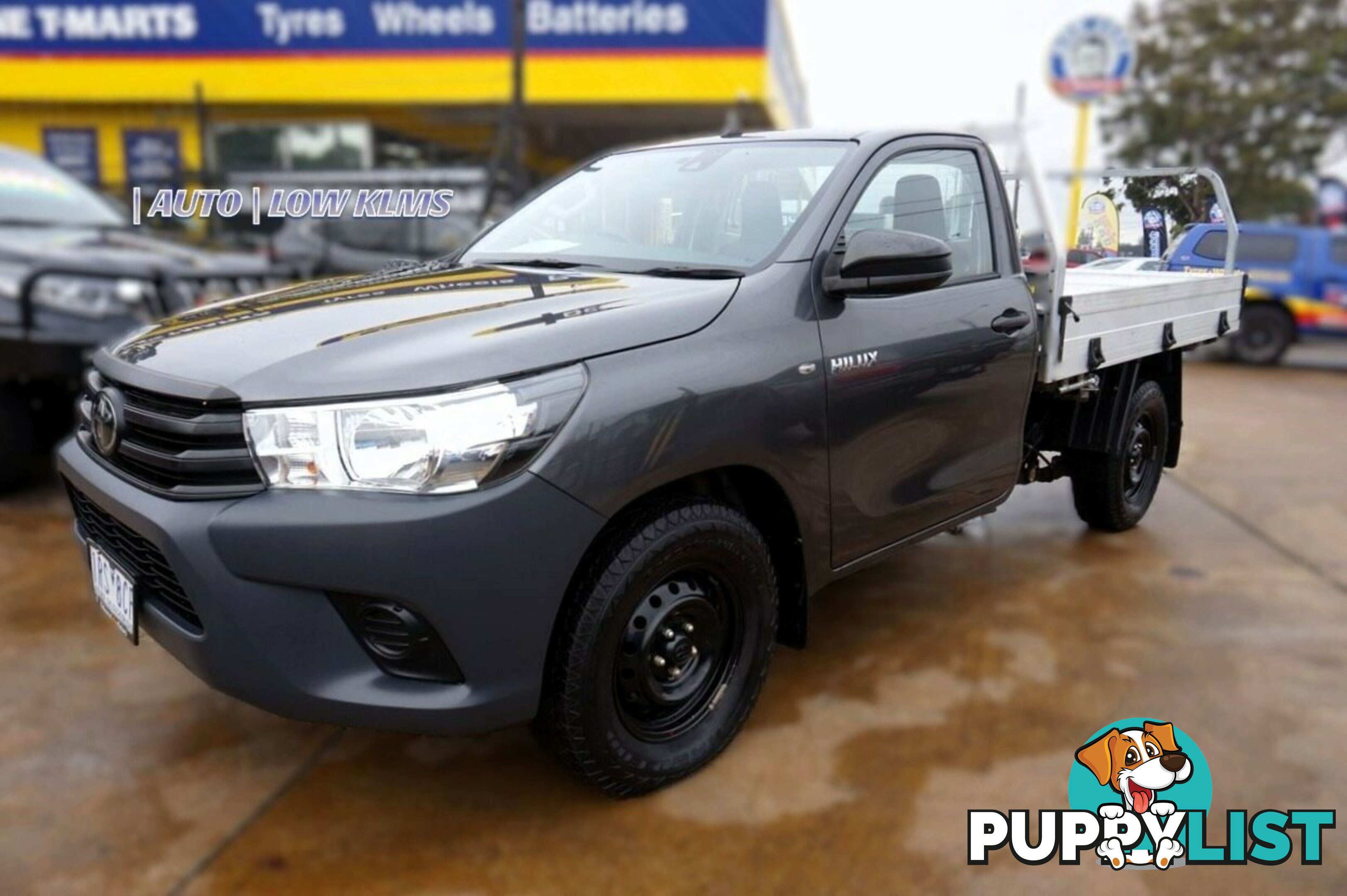 2020 TOYOTA HILUX   CAB CHASSIS