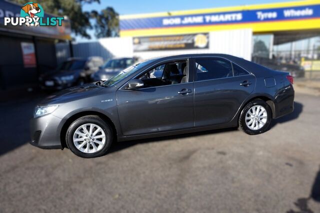 2013 TOYOTA CAMRY   SEDAN