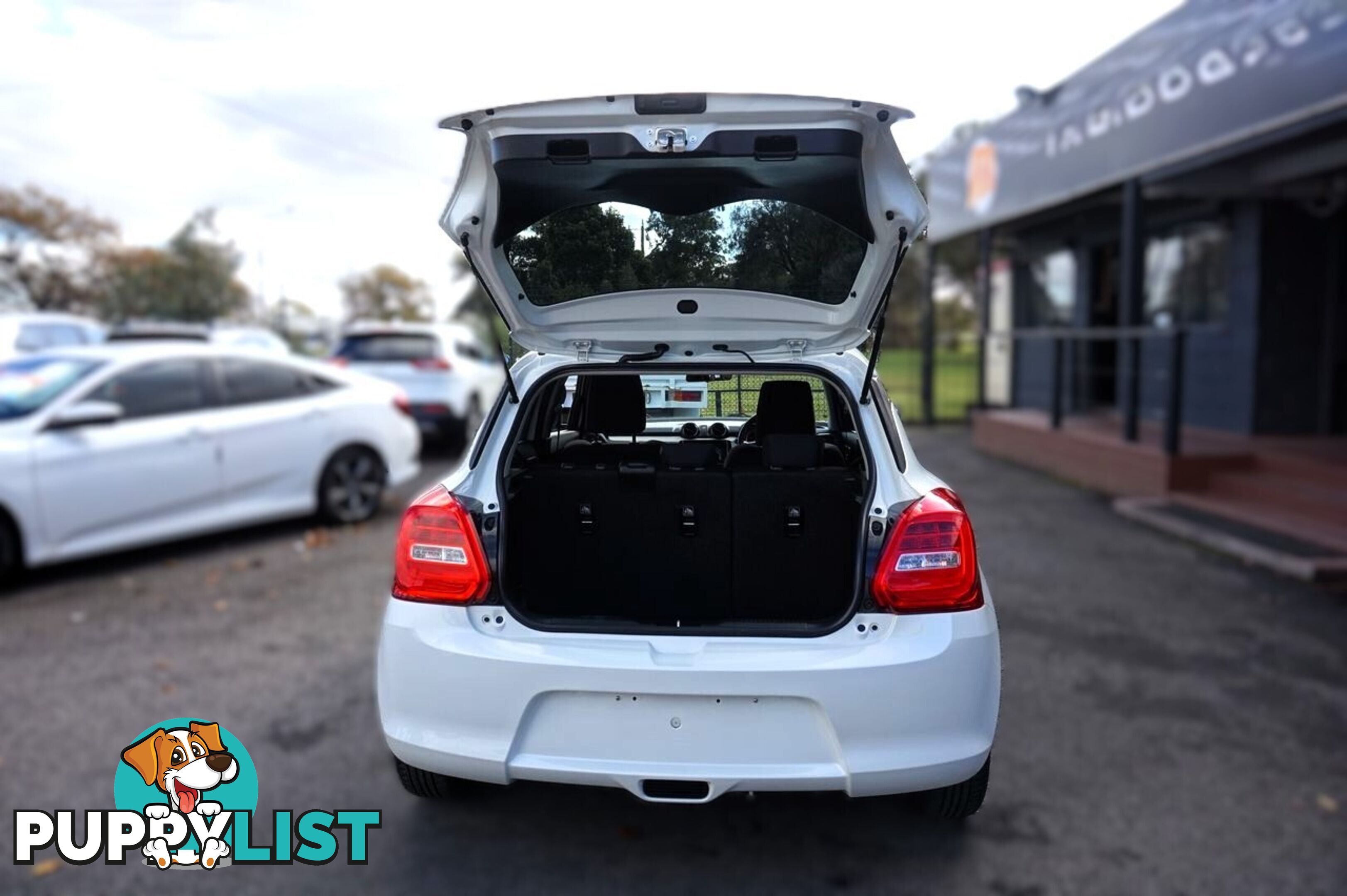 2019 SUZUKI SWIFT   HATCHBACK