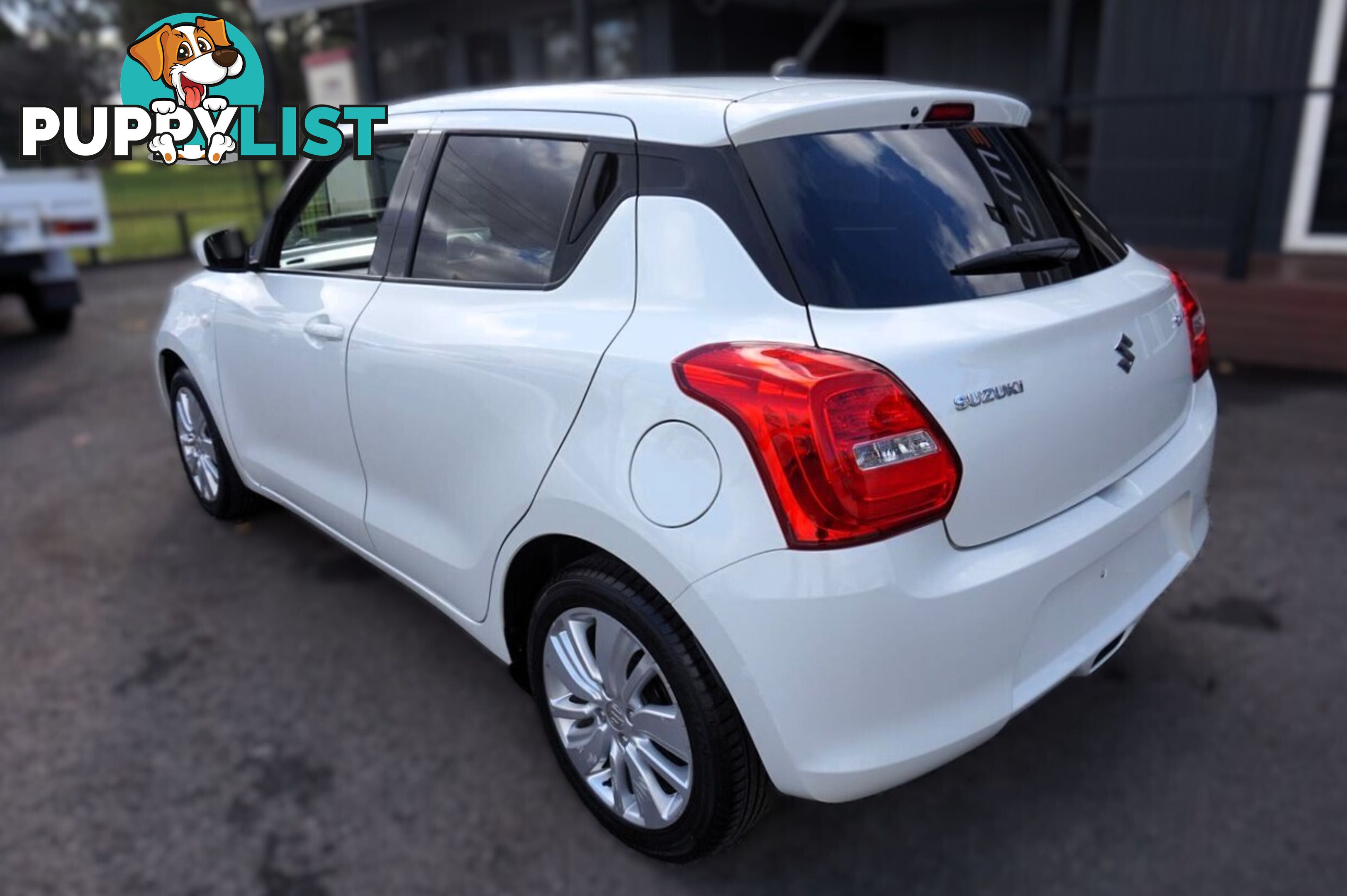 2019 SUZUKI SWIFT   HATCHBACK