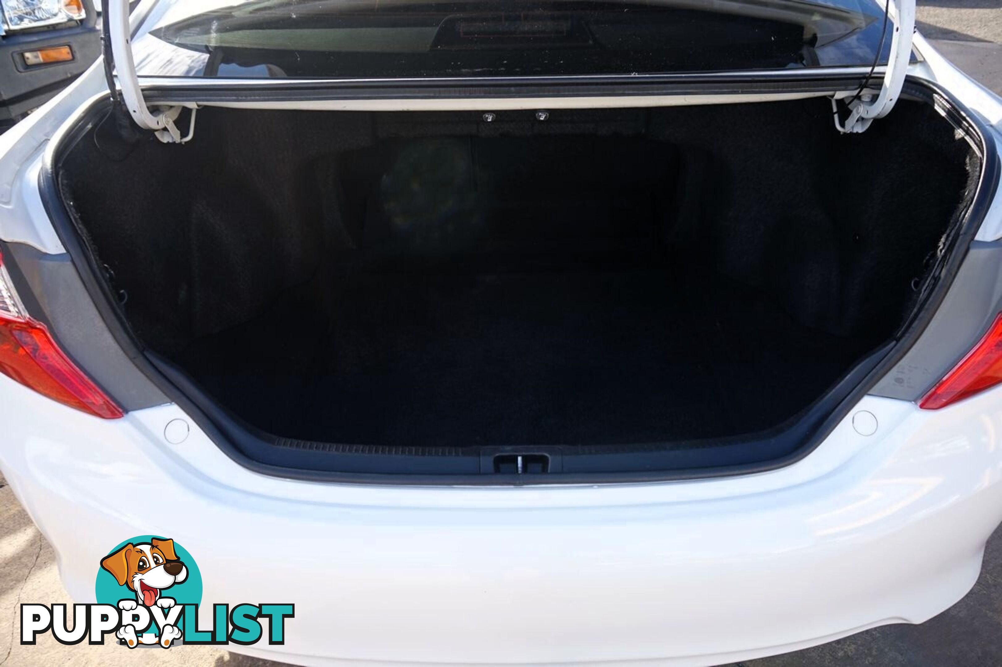 2013 TOYOTA CAMRY   SEDAN