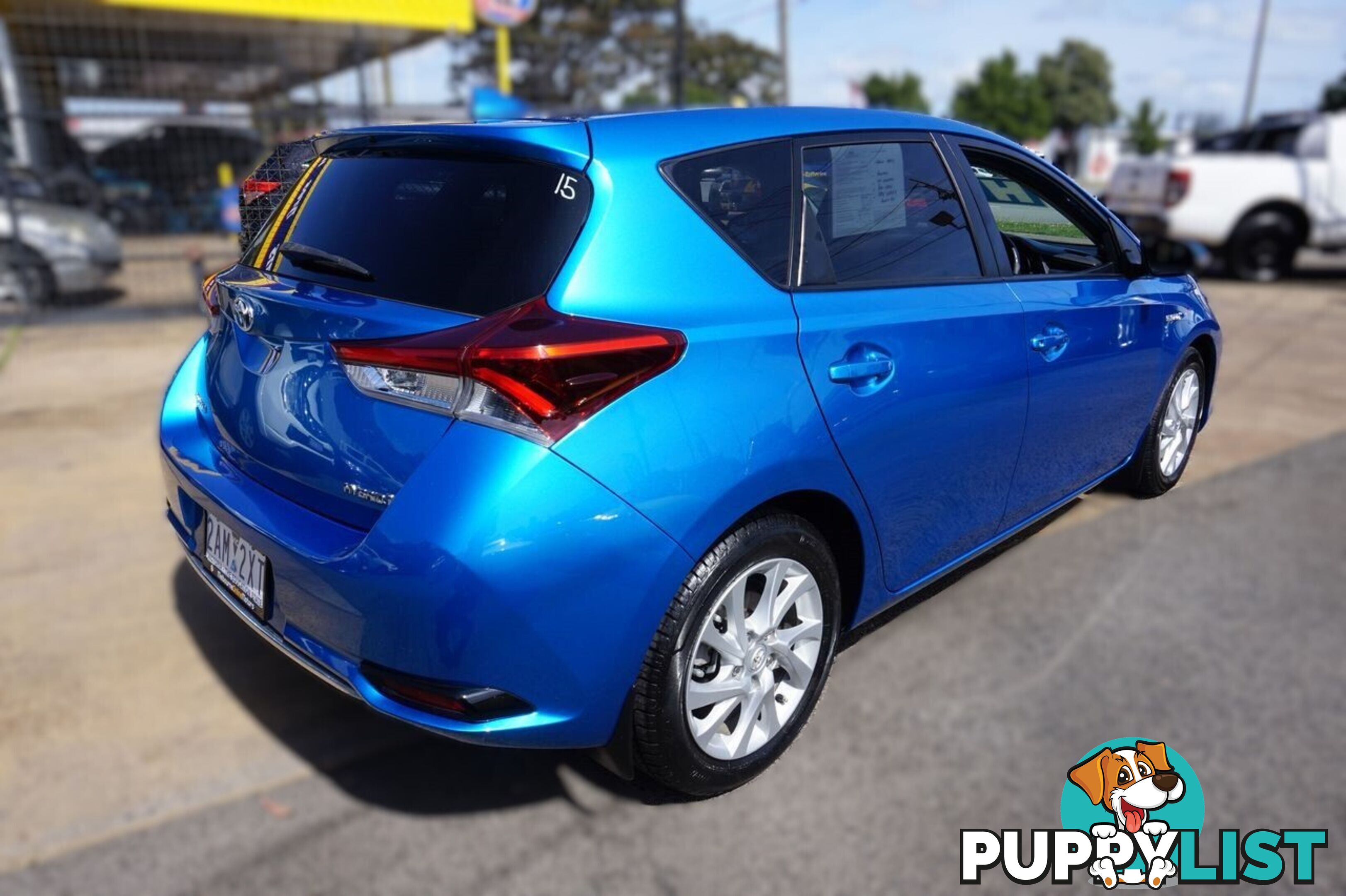 2017 TOYOTA COROLLA   HATCHBACK