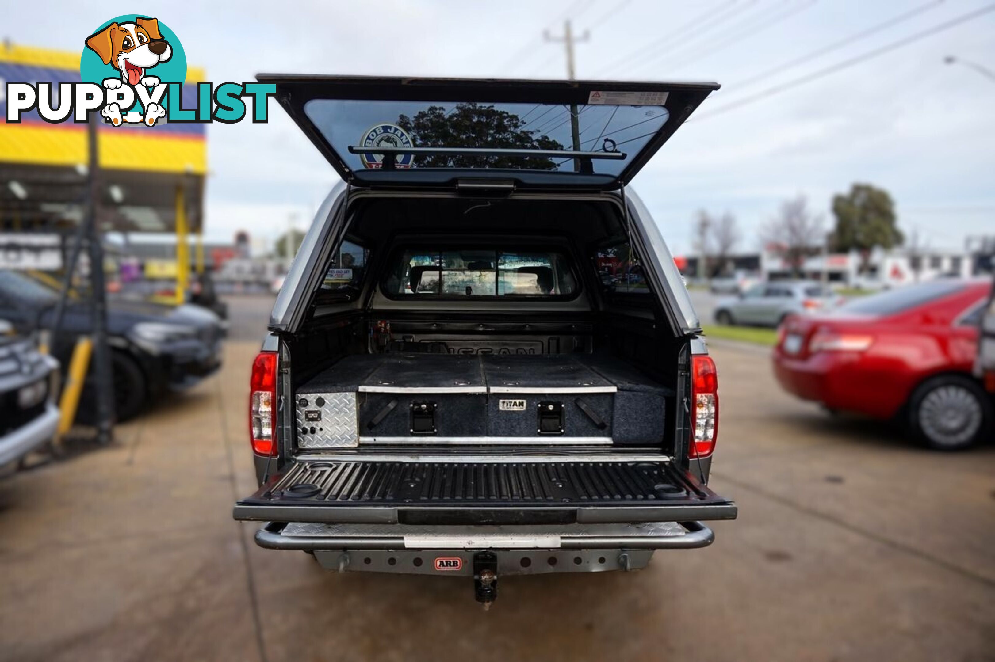 2011 NISSAN NAVARA   UTILITY