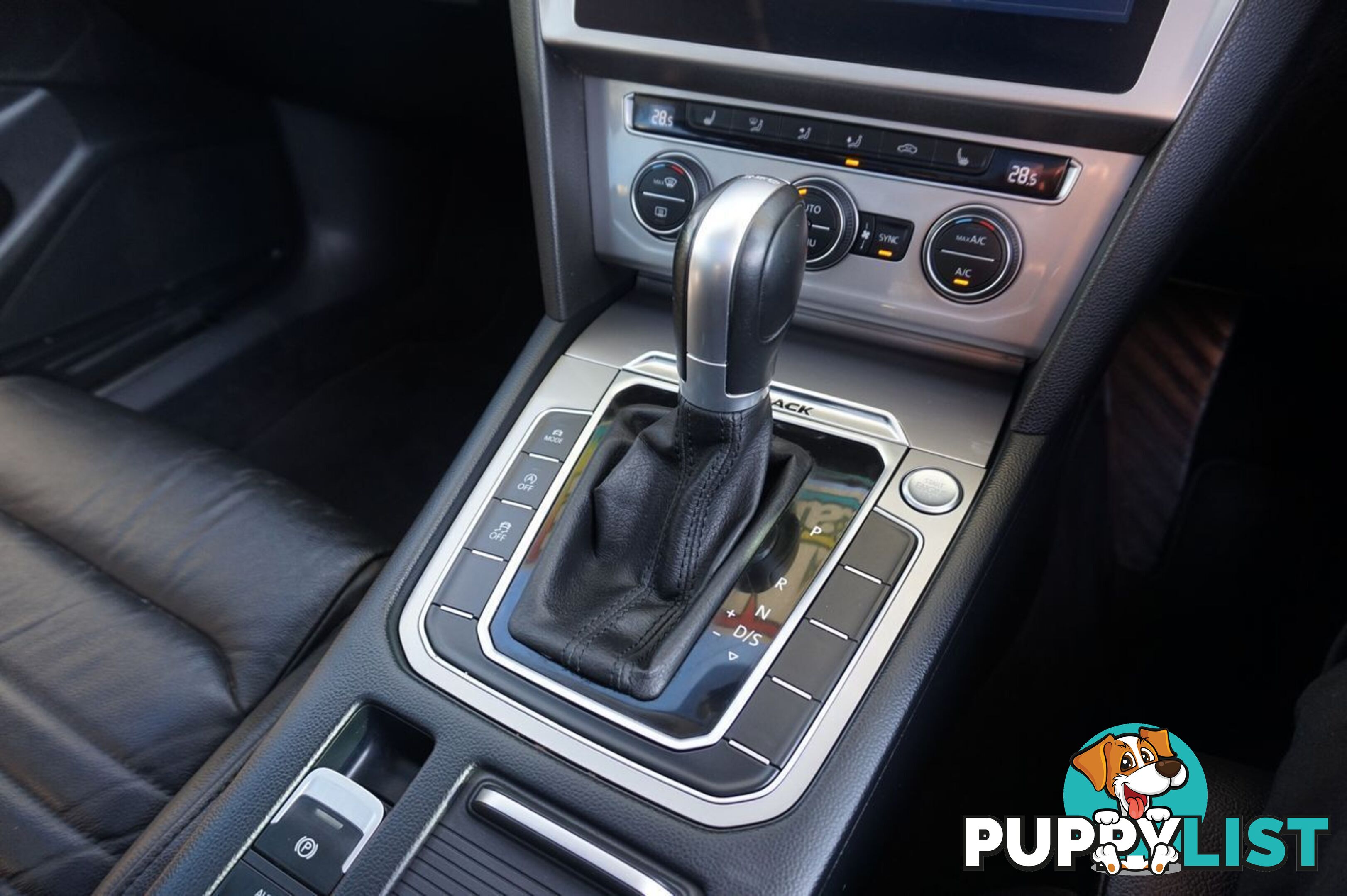 2018 VOLKSWAGEN PASSAT   WAGON
