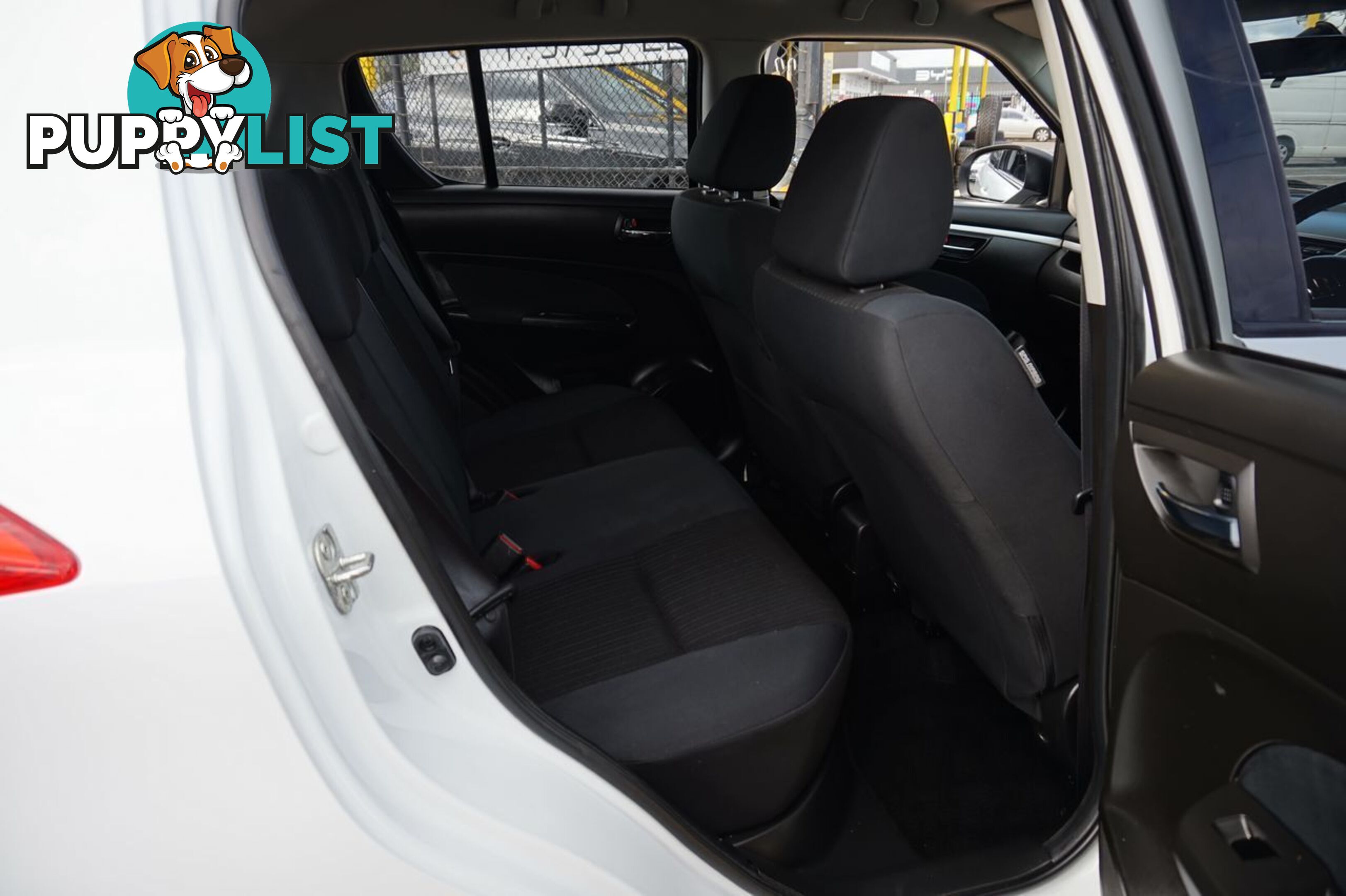 2015 SUZUKI SWIFT   HATCHBACK