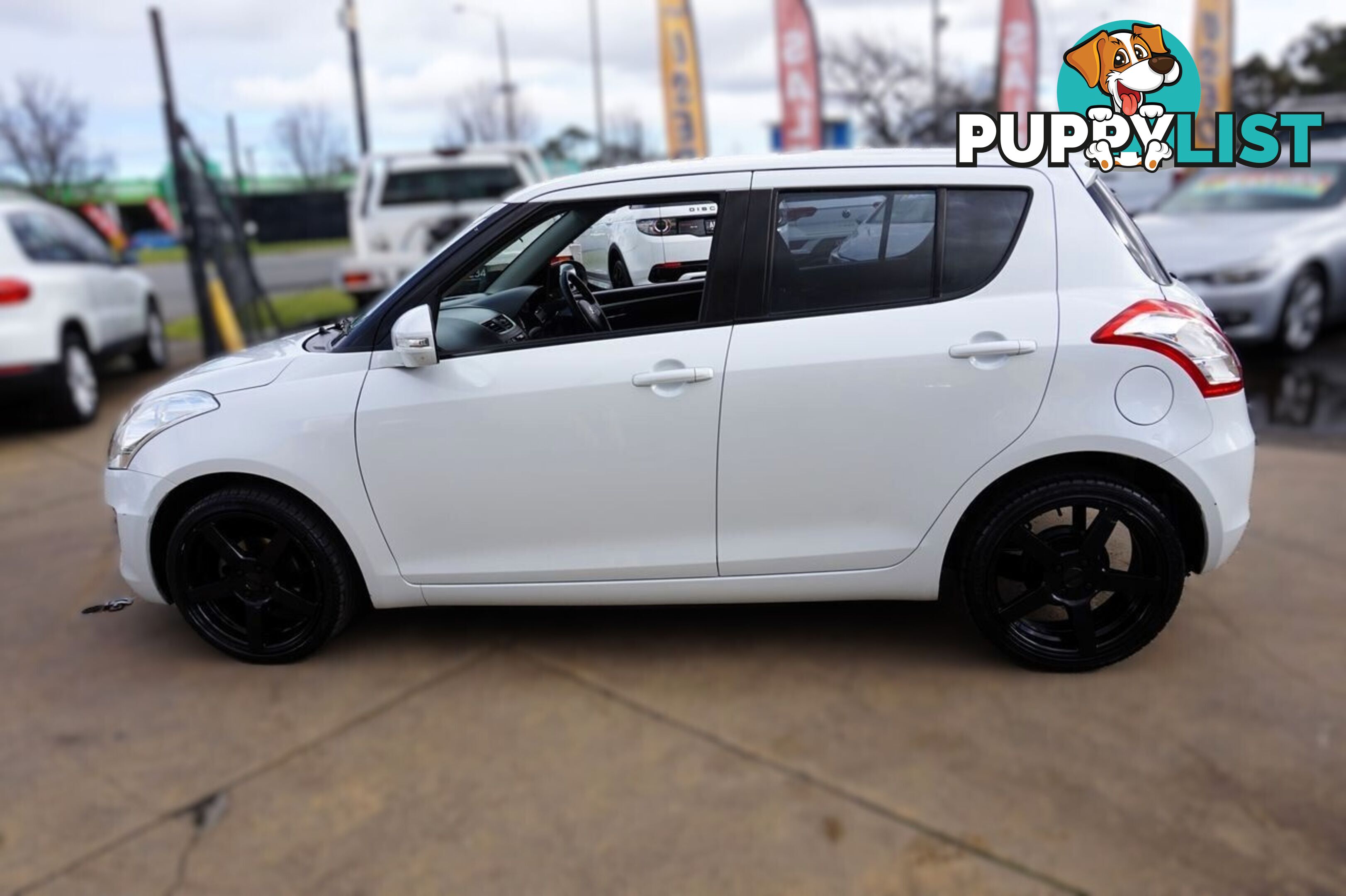 2015 SUZUKI SWIFT   HATCHBACK