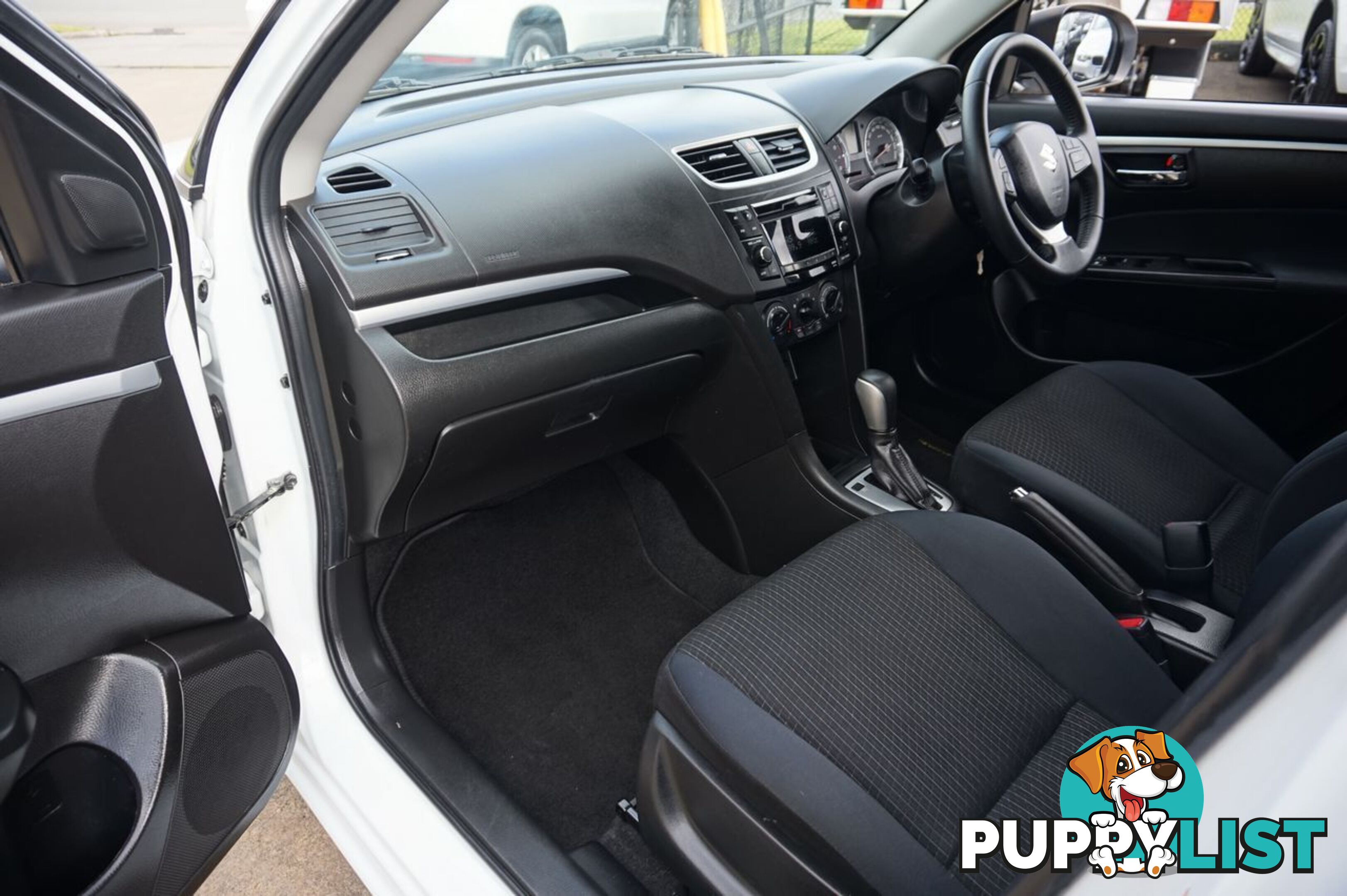 2015 SUZUKI SWIFT   HATCHBACK