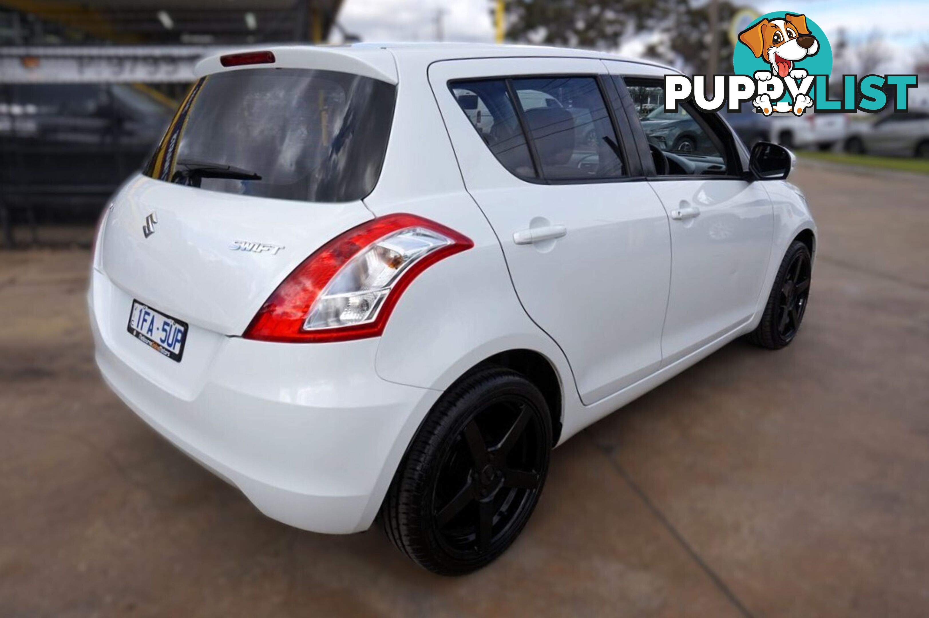 2015 SUZUKI SWIFT   HATCHBACK