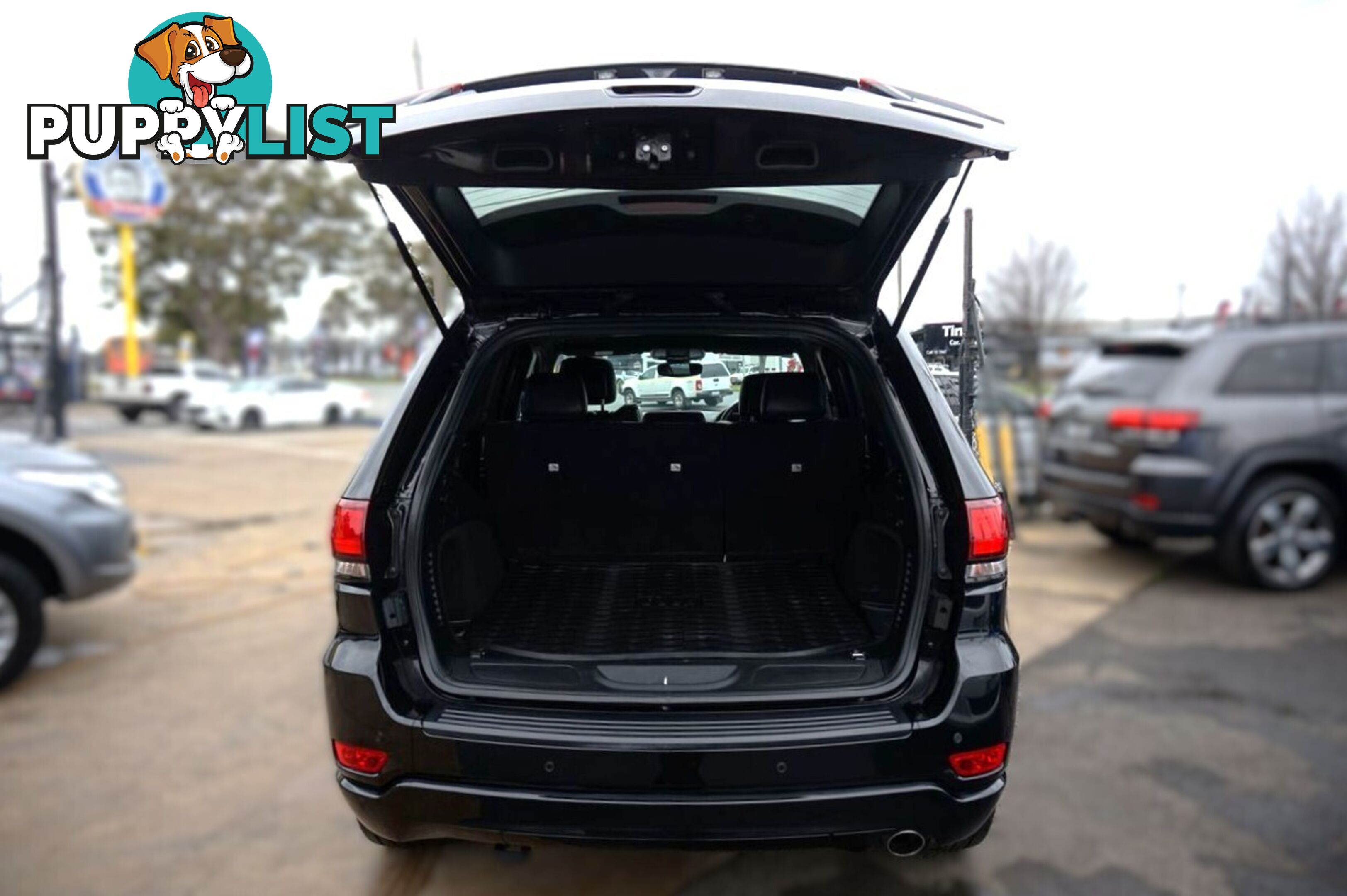2019 JEEP GRAND   WAGON
