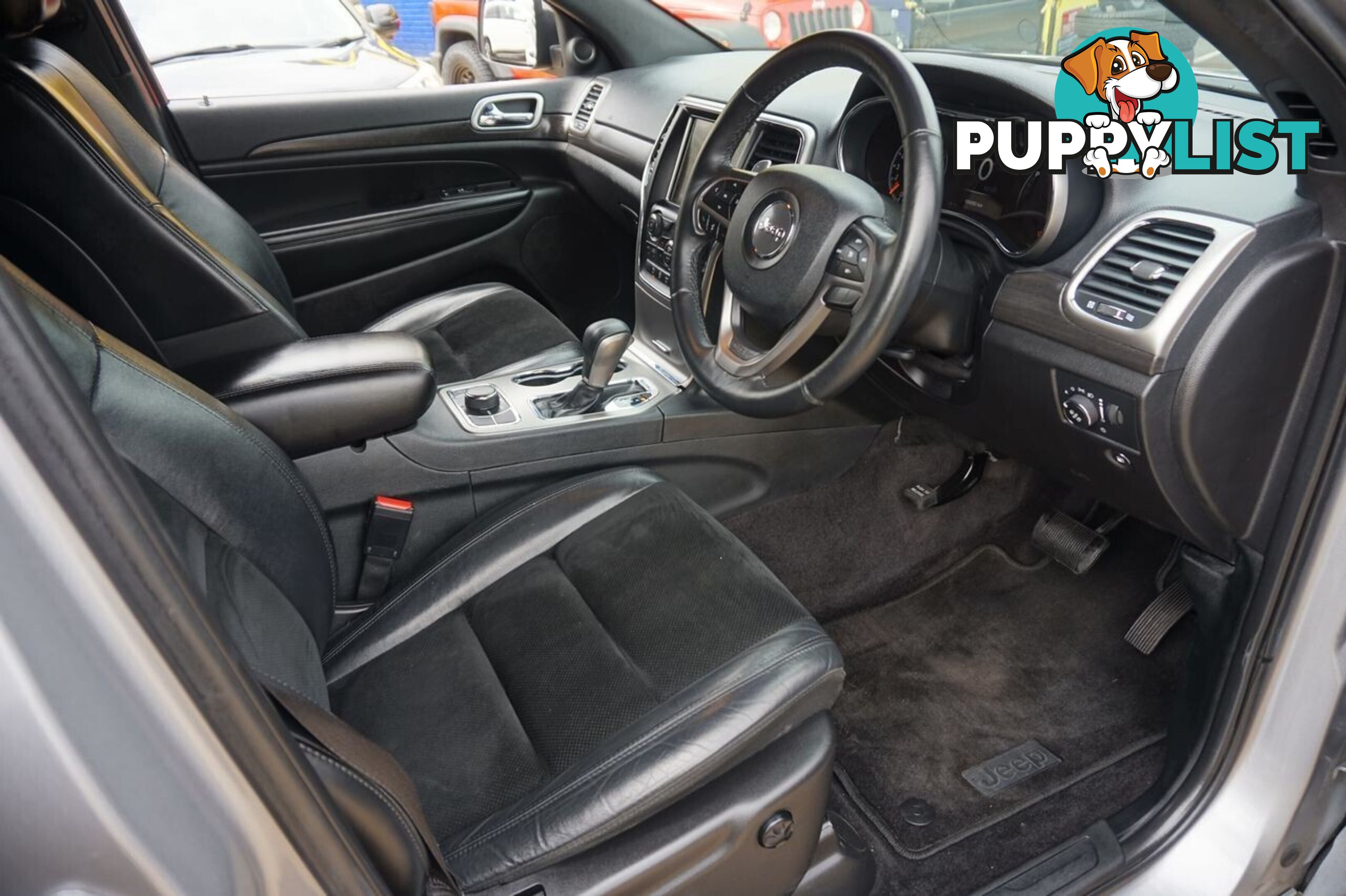 2017 JEEP GRAND   WAGON