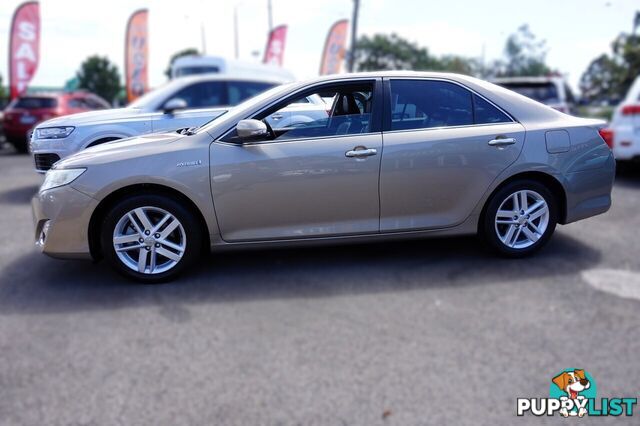 2013 TOYOTA CAMRY   SEDAN