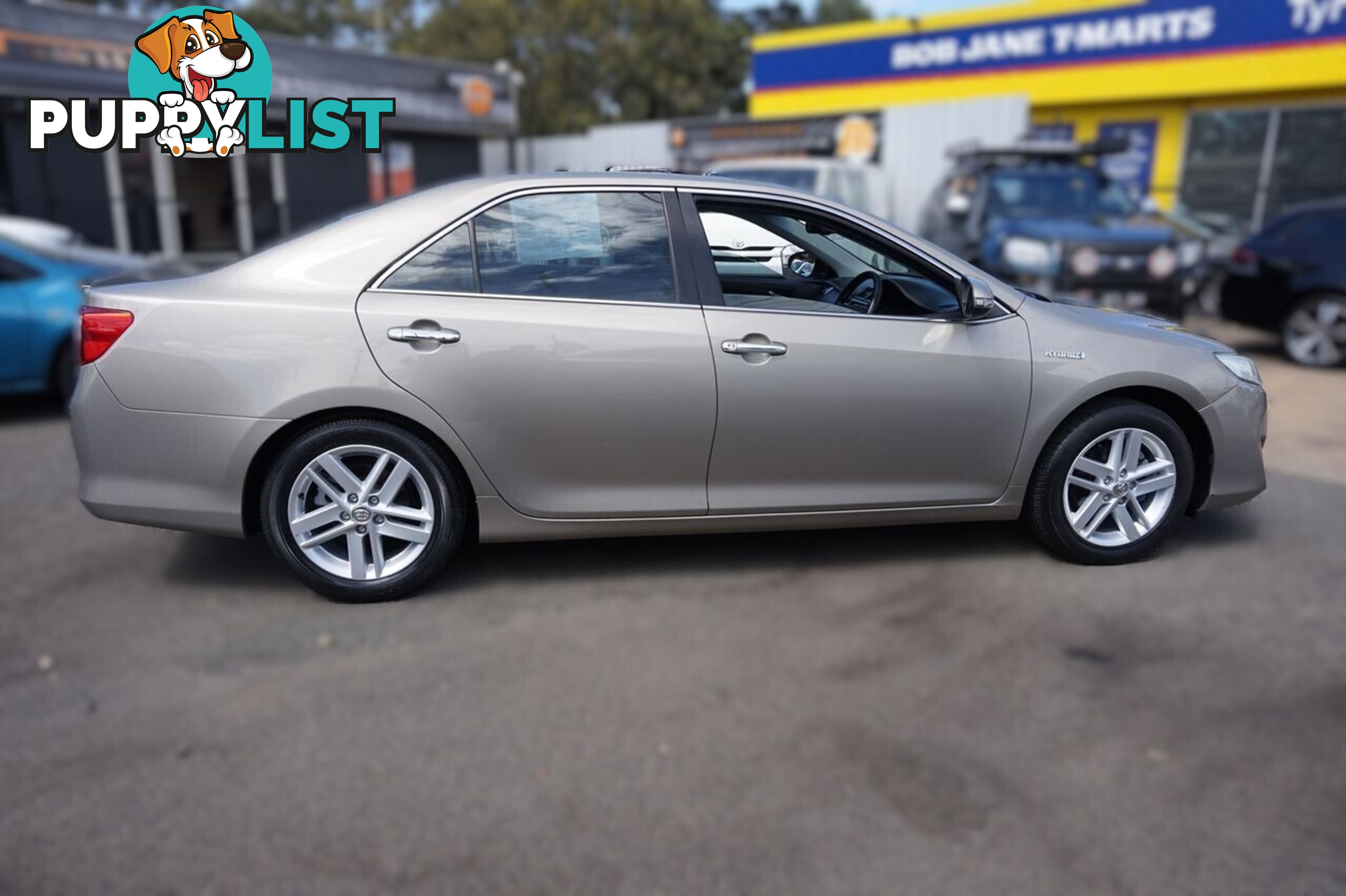 2013 TOYOTA CAMRY   SEDAN