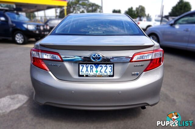 2013 TOYOTA CAMRY   SEDAN