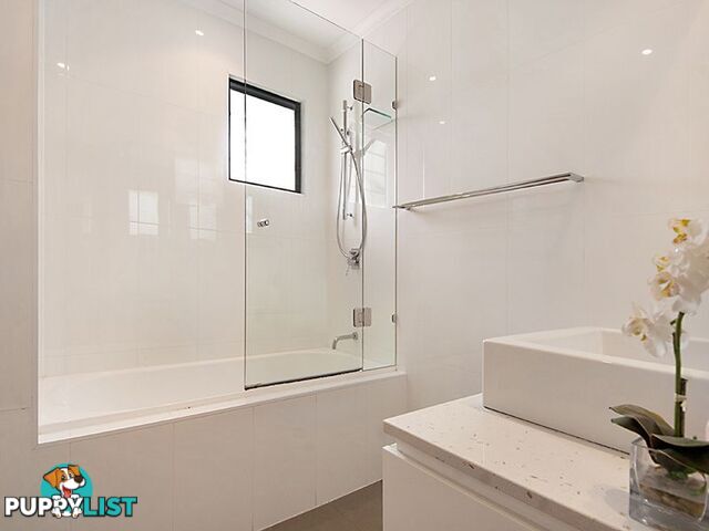 Apartment 1/20 Kingfisher Drive PEREGIAN BEACH QLD 4573
