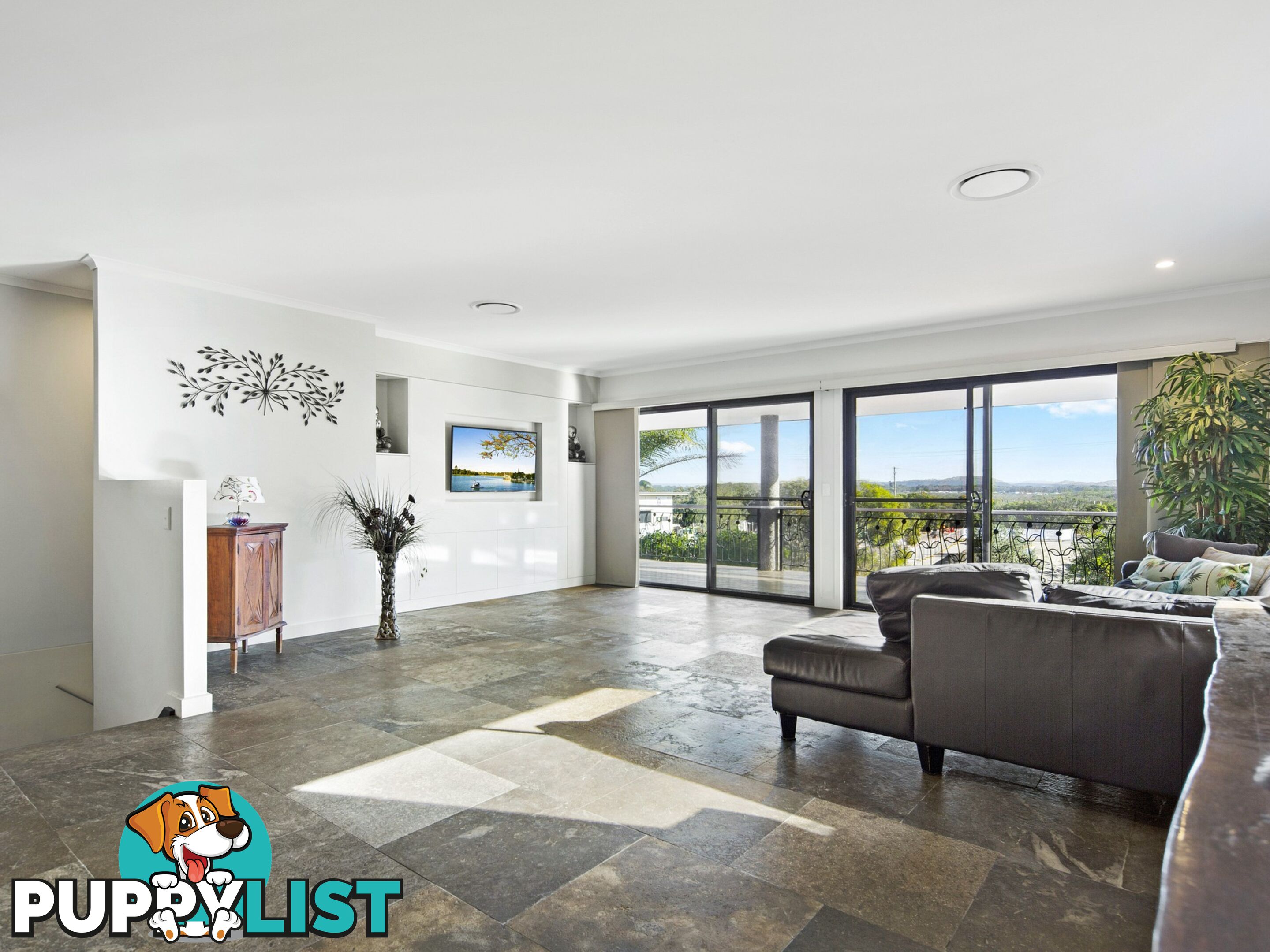 250 David Low Way PEREGIAN BEACH QLD 4573