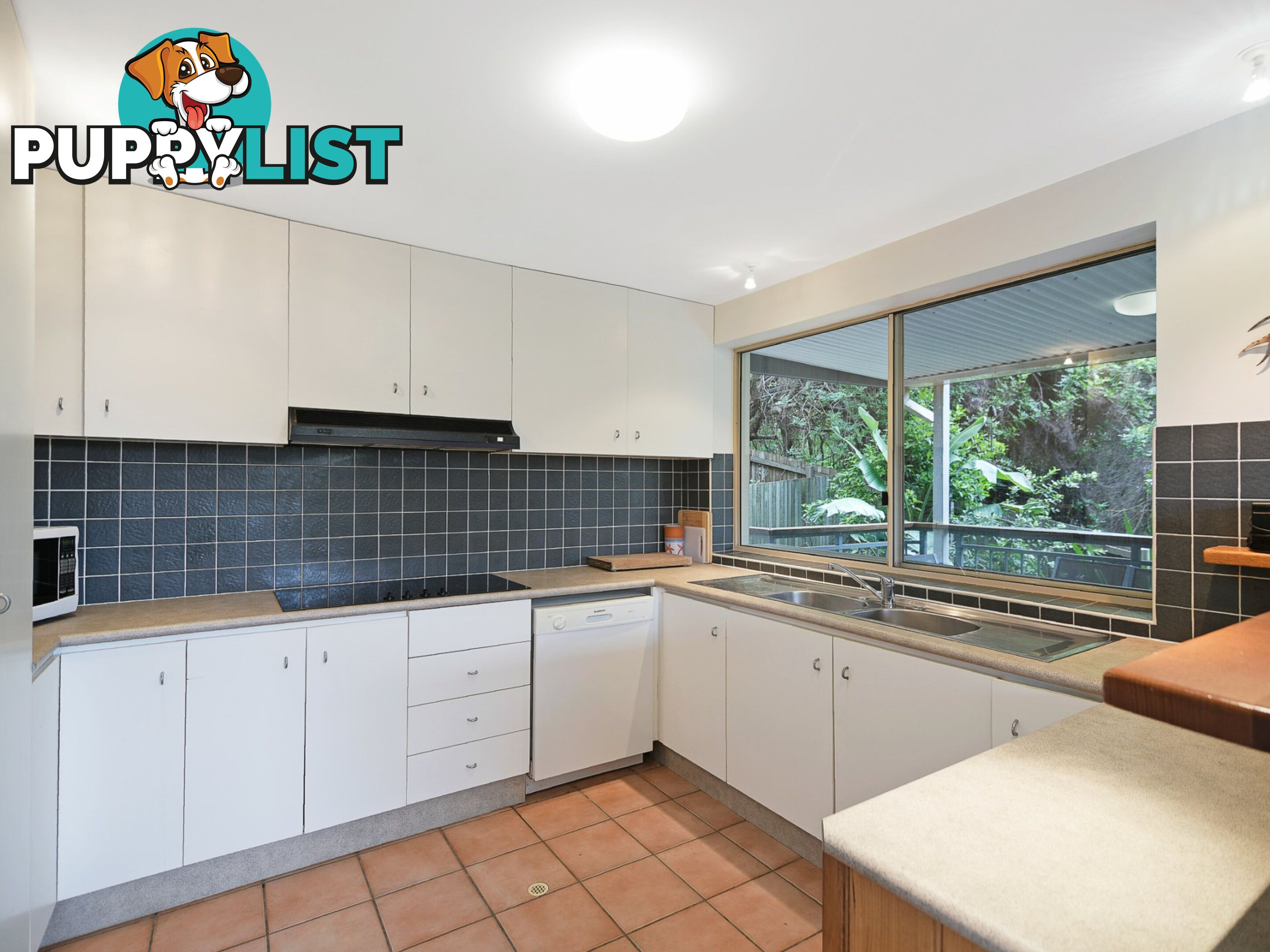 1/54 Kingfisher Drive PEREGIAN BEACH QLD 4573