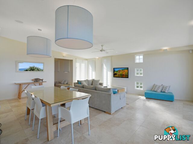2/74 Peregian Esplanade PEREGIAN BEACH QLD 4573