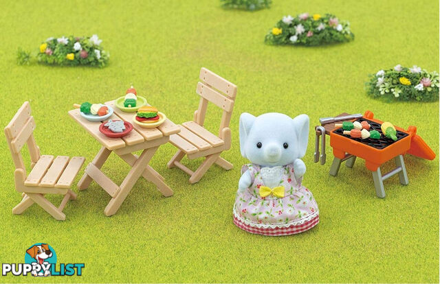 Sylvanian Families - Bbq Picnic Set With Elephant Girl - Mdsf5640 - 5054131056400