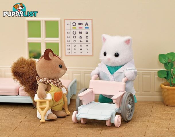 Sylvanian Families - Village Doctor Starter Set - Mdsf5705 - 5054131057056