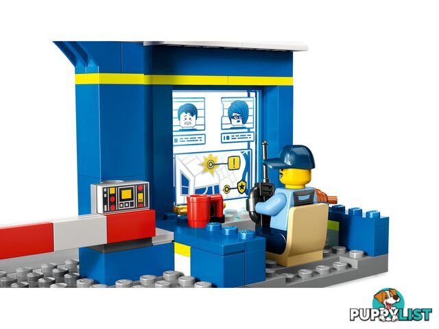 LEGO 60370 Police Station Chase - City 4+ - 5702017416304