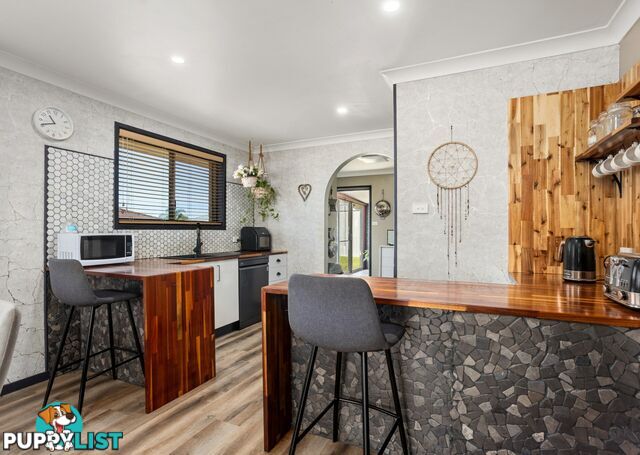 84 Old Bar Road OLD BAR NSW 2430