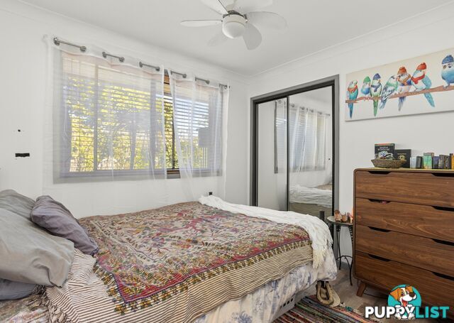 84 Old Bar Road OLD BAR NSW 2430