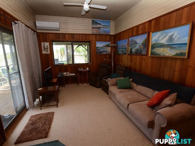 273 Cowans Lane OXLEY ISLAND NSW 2430