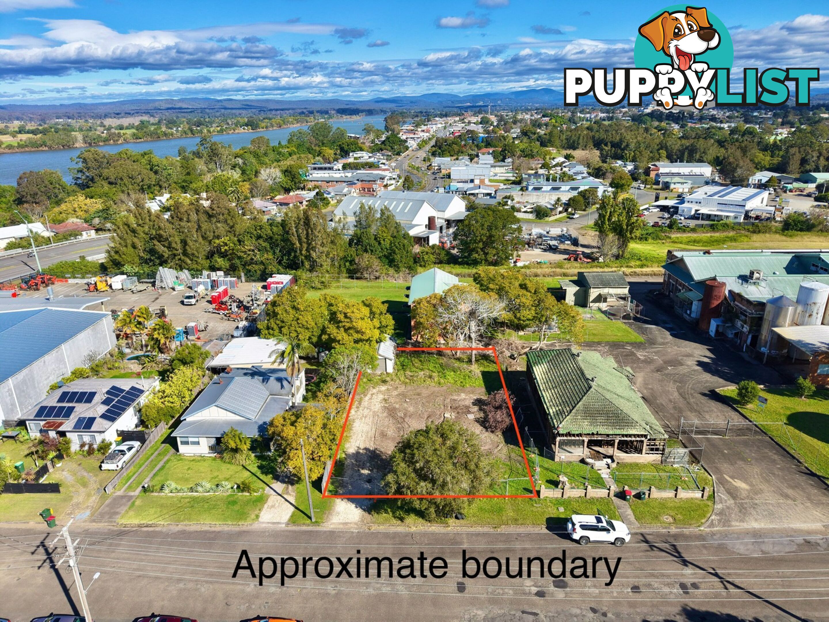 8 Railway Parade TAREE NSW 2430