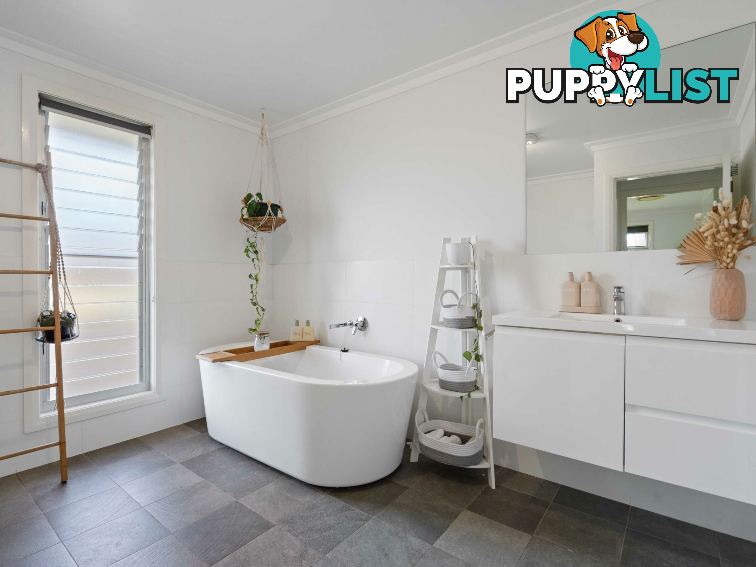 34 Shantull Drive WALLABI POINT NSW 2430