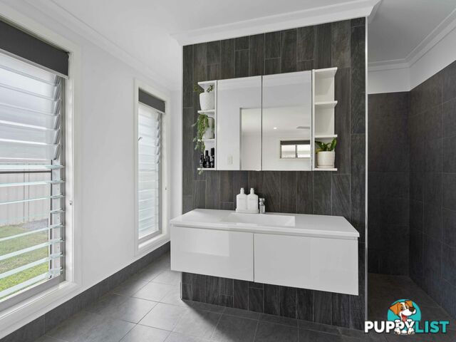 34 Shantull Drive WALLABI POINT NSW 2430
