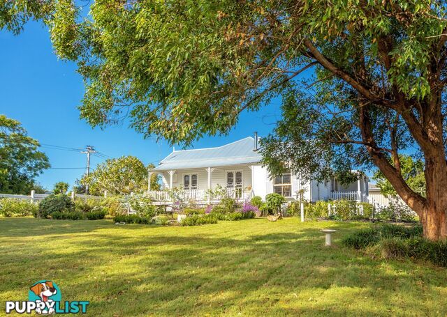 4 Washington Street TINONEE NSW 2430