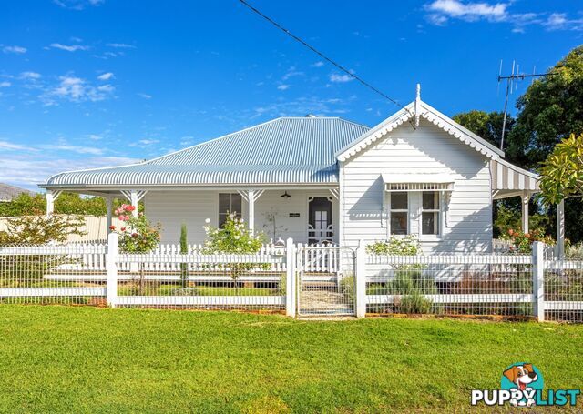 4 Washington Street TINONEE NSW 2430