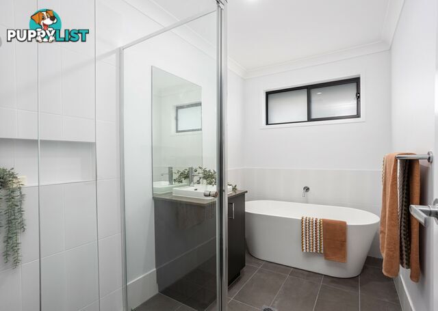 4 Peony Avenue OLD BAR NSW 2430