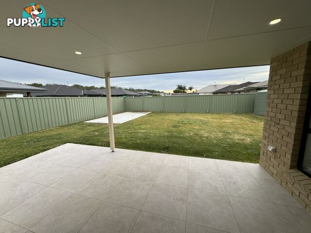 84 Albatross Way OLD BAR NSW 2430