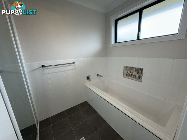 84 Albatross Way OLD BAR NSW 2430
