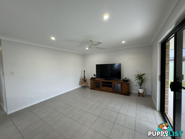 84 Albatross Way OLD BAR NSW 2430