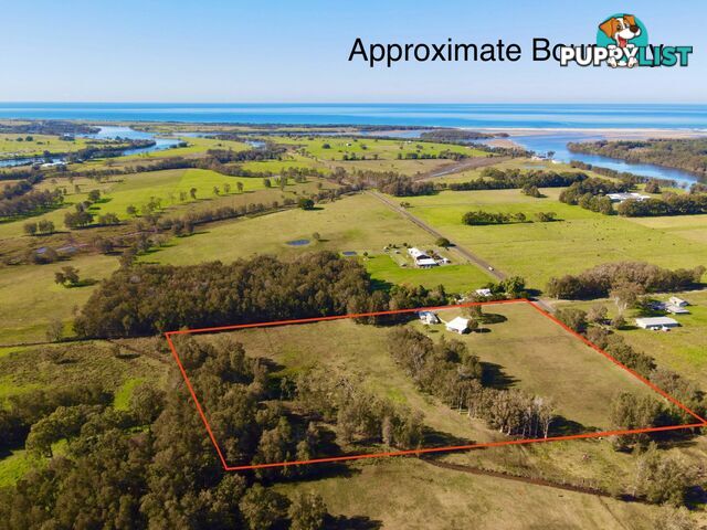 169 Cowans Lane OXLEY ISLAND NSW 2430