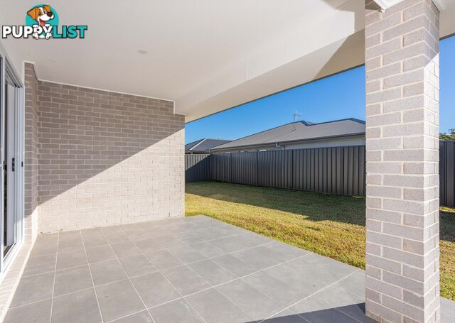 2 Newport Circuit OLD BAR NSW 2430