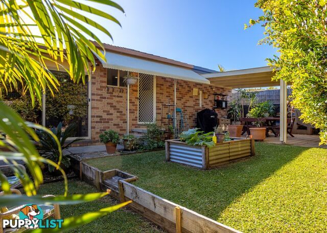 5 Kestrel Avenue OLD BAR NSW 2430