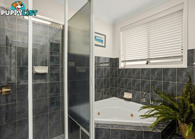 5 Kestrel Avenue OLD BAR NSW 2430