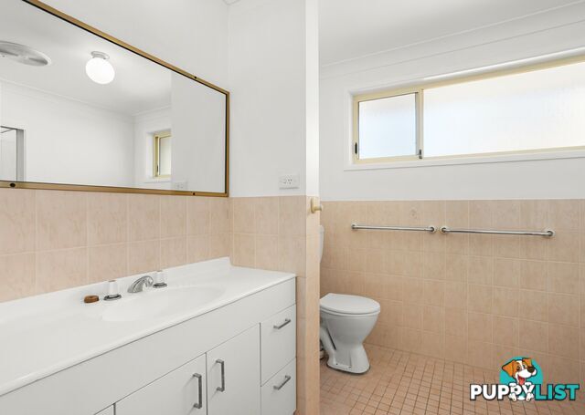 20 Beach Street WALLABI POINT NSW 2430