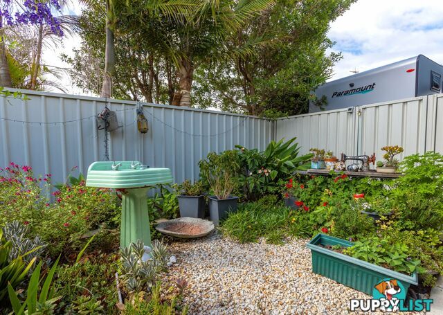 2/5 Flagtail Avenue OLD BAR NSW 2430