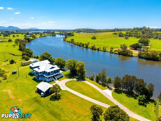 40-42 Weeks Lane OXLEY ISLAND NSW 2430