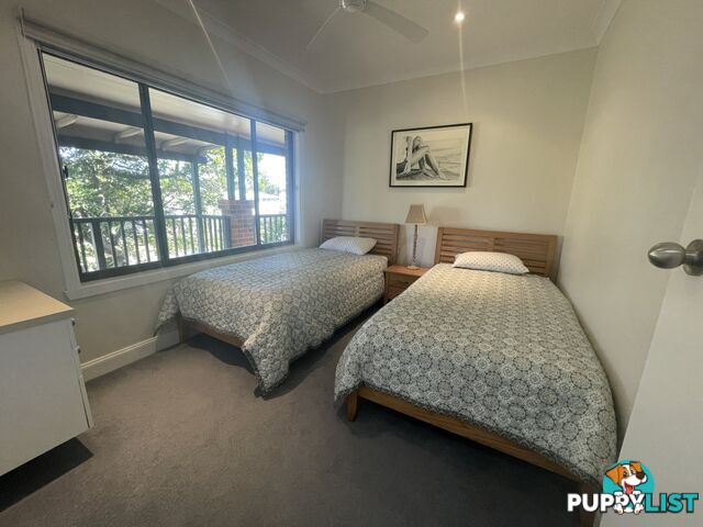 8 Lewis Street OLD BAR NSW 2430
