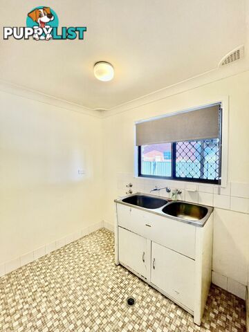 4 Woolcott Close TAREE NSW 2430