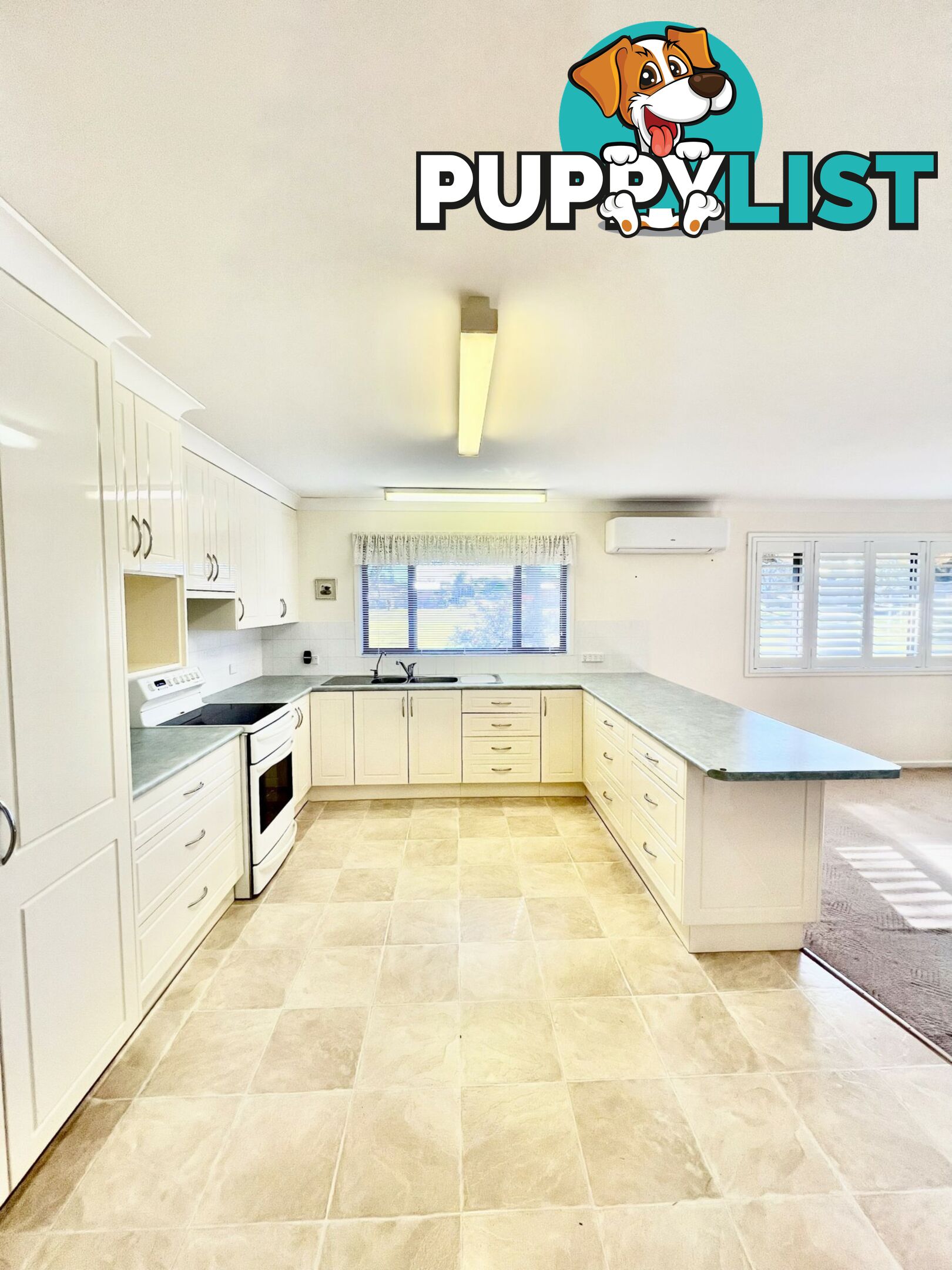 4 Woolcott Close TAREE NSW 2430